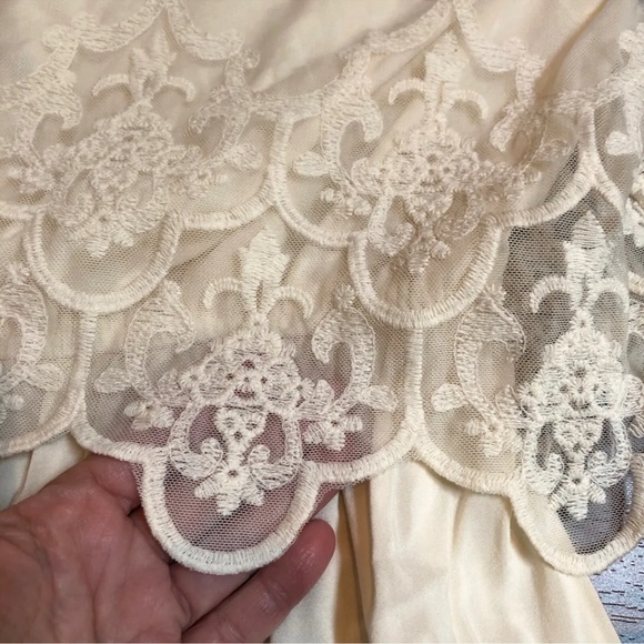 Vintage Cream Embroidered Eyelet Mini Dress - Picture 5 of 7